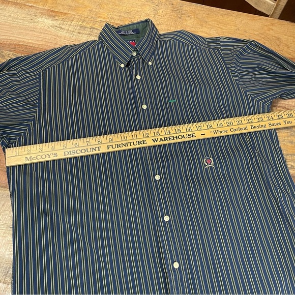 Vintage Tommy Hilfiger Button Up Shirt Mens Medium Blue Stripes Crest Logo 90s M - Picture 4 of 9
